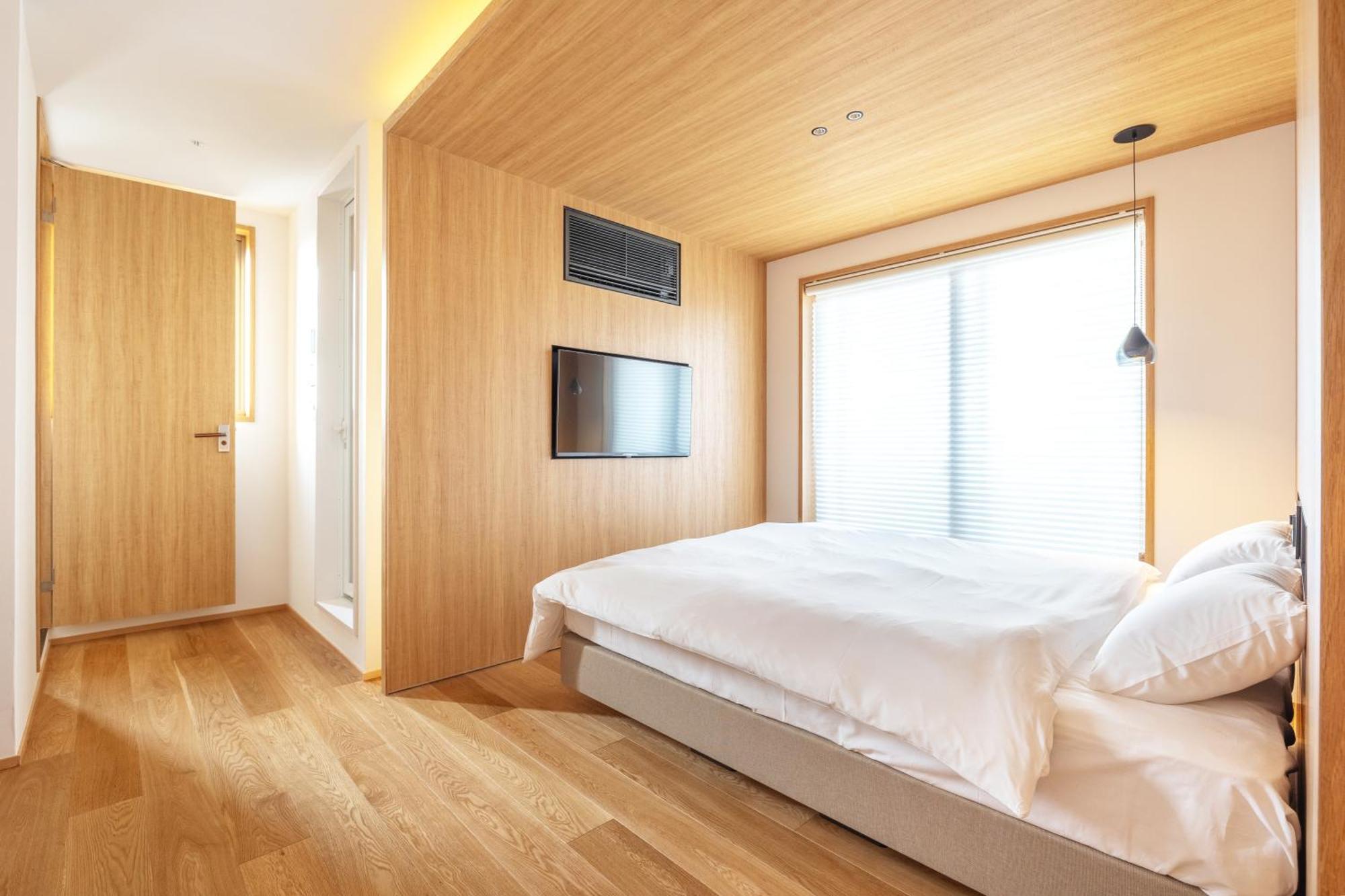 Dash Living Gojo Киото Экстерьер фото